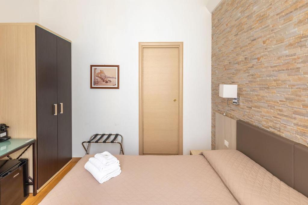 Castel Sant'Angelo Inn Rome Exterior photo